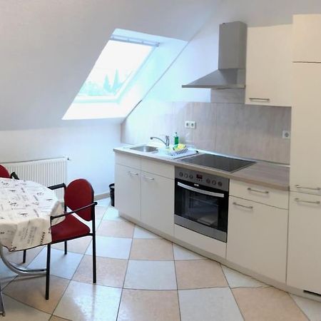Apartmenthaus Am Bahnhof Детмолд Екстериор снимка