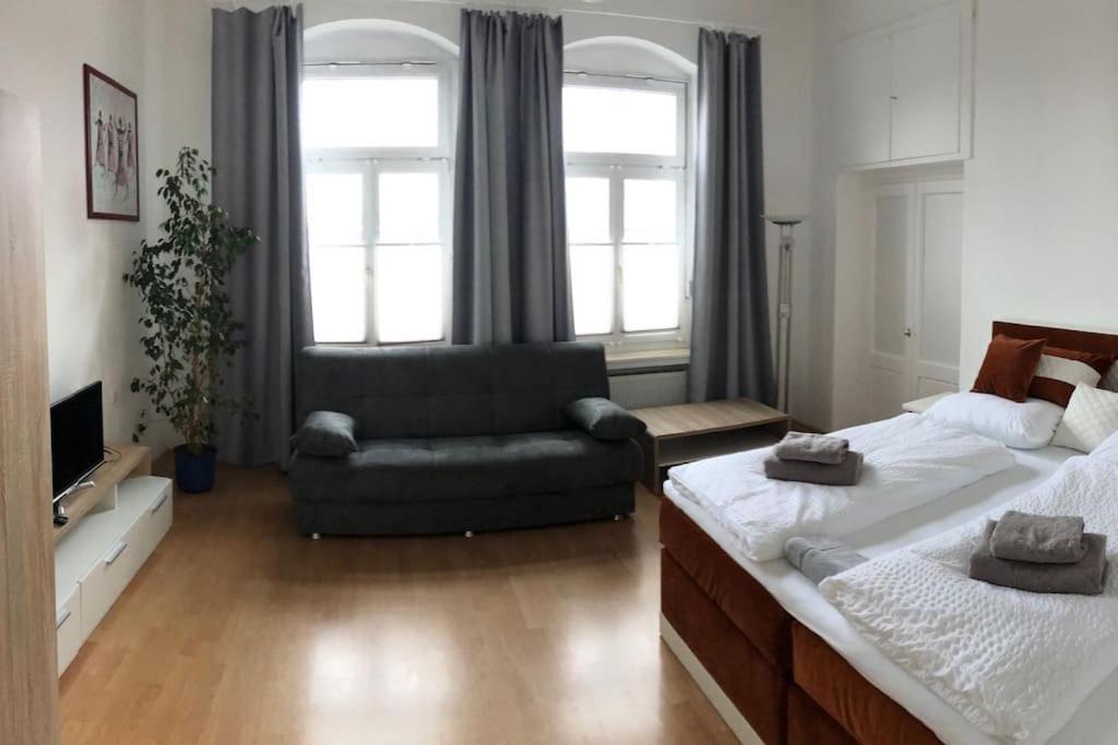 Apartmenthaus Am Bahnhof Детмолд Екстериор снимка