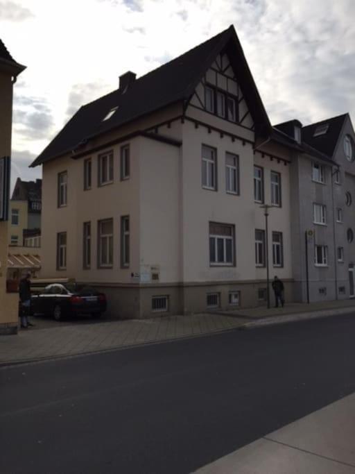 Apartmenthaus Am Bahnhof Детмолд Екстериор снимка
