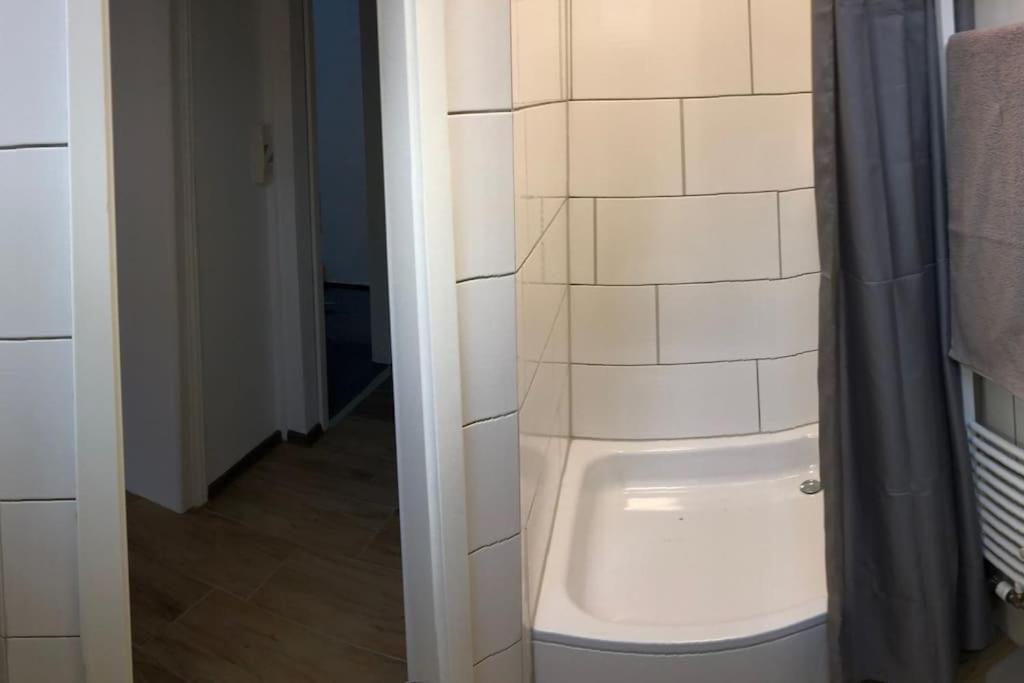 Apartmenthaus Am Bahnhof Детмолд Екстериор снимка