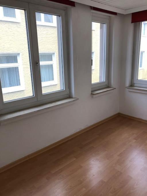 Apartmenthaus Am Bahnhof Детмолд Екстериор снимка