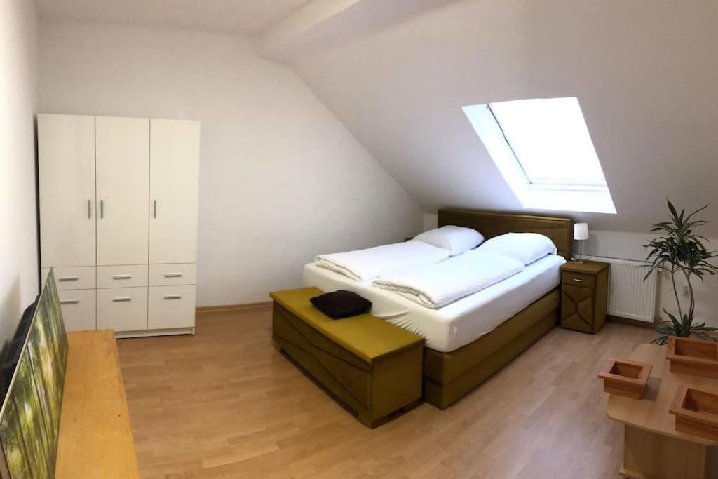 Apartmenthaus Am Bahnhof Детмолд Екстериор снимка