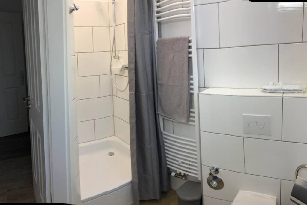 Apartmenthaus Am Bahnhof Детмолд Екстериор снимка