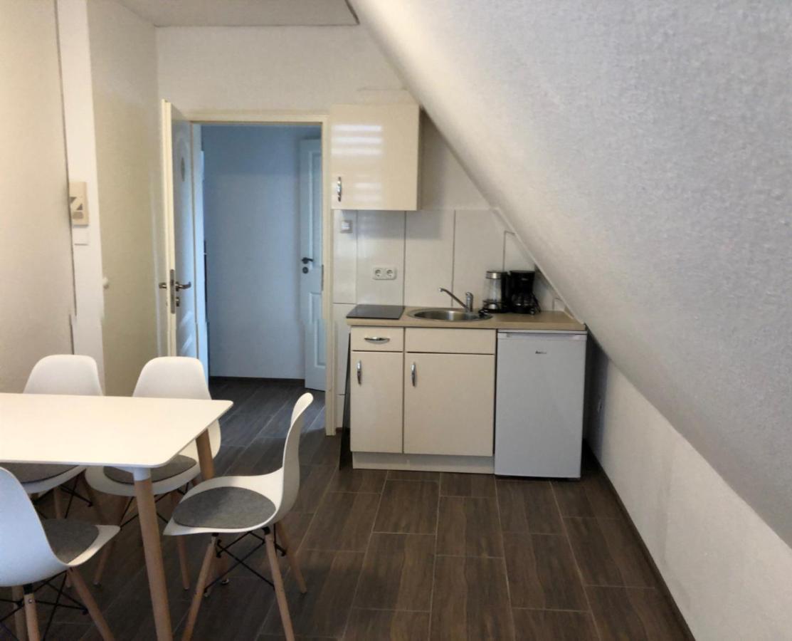 Apartmenthaus Am Bahnhof Детмолд Екстериор снимка