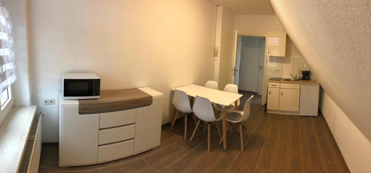 Apartmenthaus Am Bahnhof Детмолд Екстериор снимка