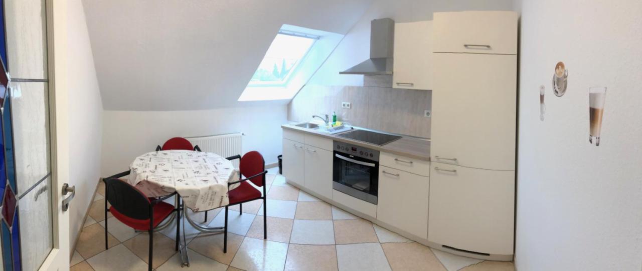Apartmenthaus Am Bahnhof Детмолд Екстериор снимка