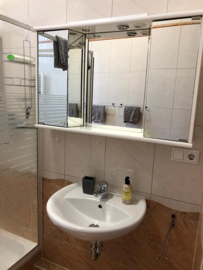 Apartmenthaus Am Bahnhof Детмолд Екстериор снимка